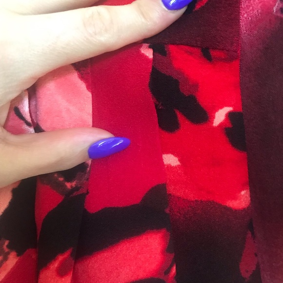 Eve Mendes red circle skirt - Picture 7 of 8